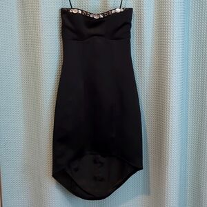 EUC Sz 0 strapless, hi lo hem LBD 🖤🖤🖤